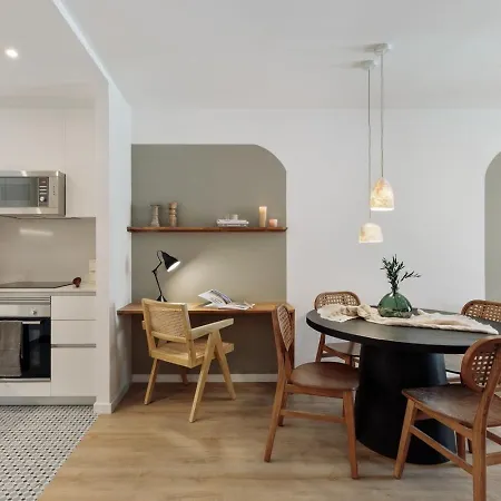 דירה Eboli - 3 Bedrooms, Balcony And Terrace In Ciutat Vella *